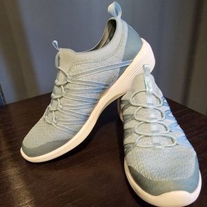 Skechers tennis shoes for women's